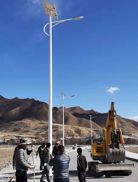 甘南碌曲10米哈巴河太阳能路灯项目