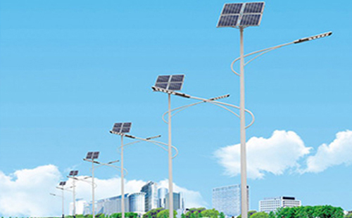 北方冬季哈巴河太阳能路灯的保养要点