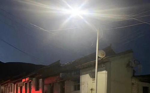 农村院子里最适合的哈巴河太阳能路灯亮度与安装要点 农村院子里最适合的哈巴河太阳能路灯亮度与安装要点